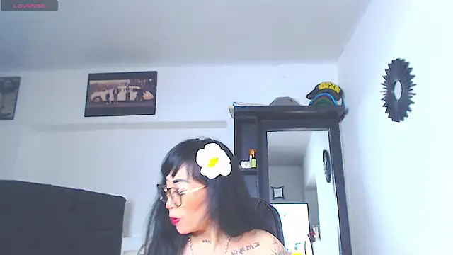 Vicky hotmilf online show from 07-16-26, 02:25