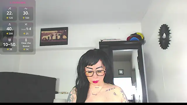 Vicky hotmilf online show from 10-29-25, 11:09