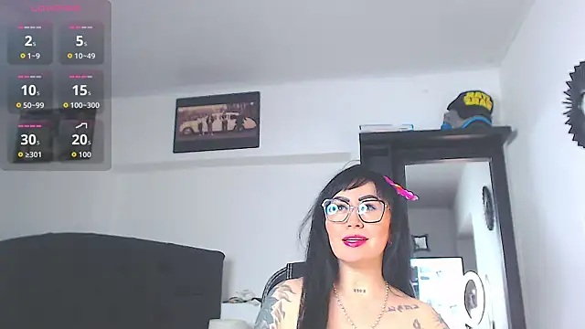 Vicky hotmilf online show from 04-20-26, 11:13