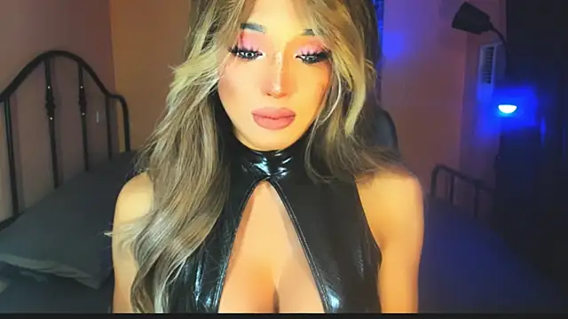 xUrGoddess Bellax online show from 11-18-25, 05:33