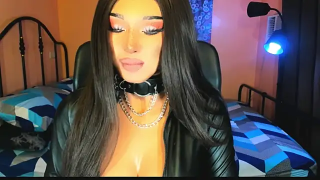 xUrGoddess Bellax online show from 11-12-25, 01:43