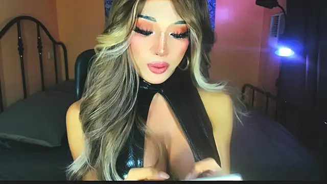 xUrGoddess Bellax online show from 11-17-25, 11:47