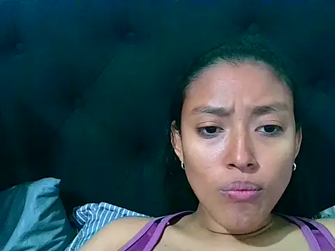 Snapshot of WILD_MULAN chatting on 10-20-25, 06:30 WILD MULAN online show from 10-20-25, 06:30