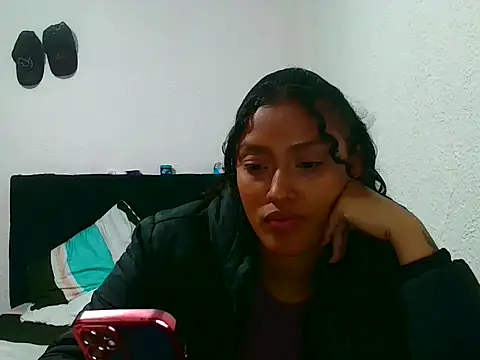 Snapshot of WILD_MULAN chatting on 10-10-25, 11:27 WILD MULAN online show from 10-10-25, 11:27