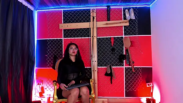 Snapshot of Mr_Alejandra_bdsm chatting on 11-27-25, 07:47 Mr Alejandra bdsm online show from 11-27-25, 07:47
