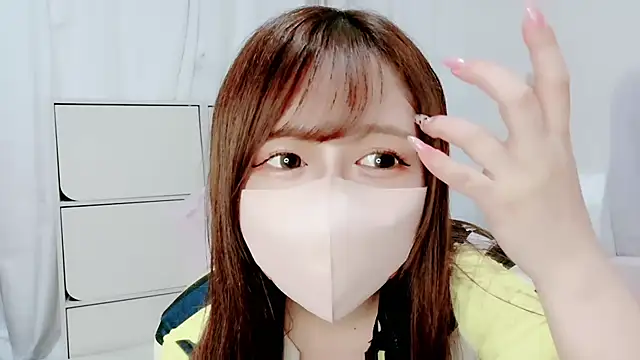 Snapshot of Hanachan_Gcup_ chatting on 10-04-25, 01:40 Hanachan Gcup  online show from 10-04-25, 01:40