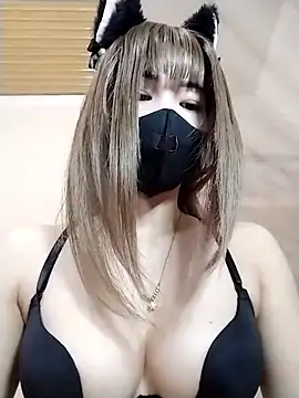 Snapshot of Helen69x chatting on 02-26-26, 01:05 Helen69x online show from 02-26-26, 01:05