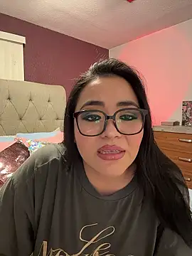 MyHoneyFrida online show from 01-08-26, 03:45