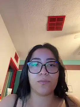 MyHoneyFrida online show from 07-21-26, 04:03