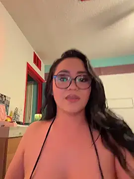 Snapshot of MyHoneyFrida chatting on 04-25-26, 04:37 MyHoneyFrida online show from 04-25-26, 04:37