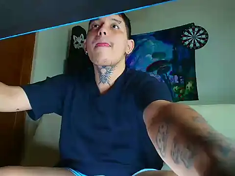 Snapshot of Zoldyck_420 chatting on 11-05-25, 10:24 Zoldyck 420 online show from 11-05-25, 10:24