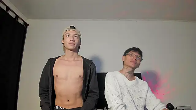 mhatias  online show from 11-16-25, 03:33