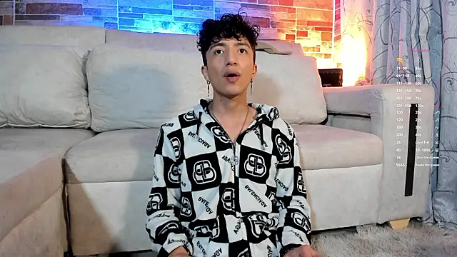 Snapshot of mhatias_ chatting on 02-04-26, 03:23 mhatias online show from 02-04-26, 03:23