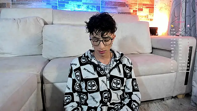 Snapshot of mhatias_ chatting on 02-06-26, 04:41 mhatias online show from 02-06-26, 04:41