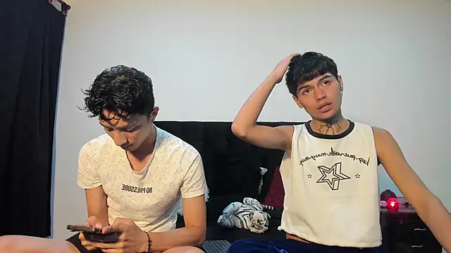 mhatias  online show from 10-27-25, 01:28