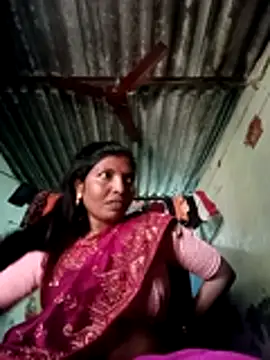 Jivika Jaiswal online show from 12-22-25, 06:46