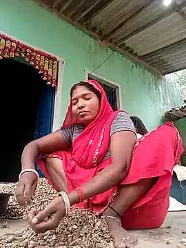 Jivika Jaiswal online show from 10-22-25, 03:17