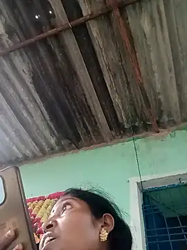 Jivika Jaiswal online show from 10-27-25, 01:28