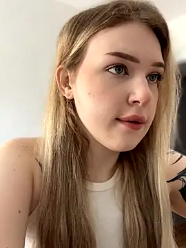 elliss  online show from 10-02-25, 06:39