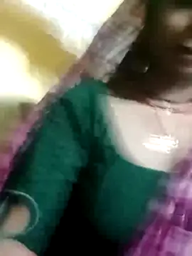 Snapshot of Hema4545 chatting on 10-11-25, 08:43 Hema4545 online show from 10-11-25, 08:43