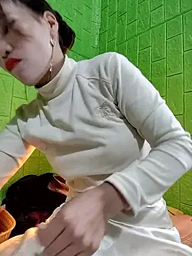 Snapshot of Tin_tanny chatting on 01-14-26, 04:38 Tin tanny online show from 01-14-26, 04:38