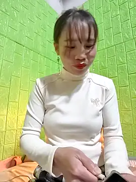 Snapshot of Tin_tanny chatting on 12-21-25, 09:26 Tin tanny online show from 12-21-25, 09:26