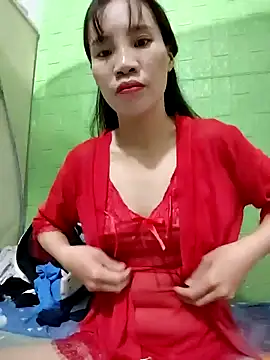 Snapshot of Tin_tanny chatting on 11-04-25, 01:42 Tin tanny online show from 11-04-25, 01:42