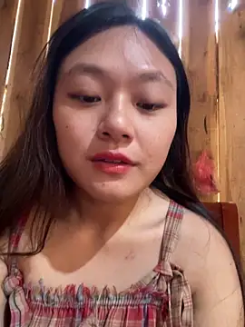 mai-xinh online show from 12-18-25, 03:00