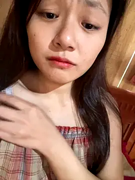 mai-xinh online show from 11-22-25, 02:10