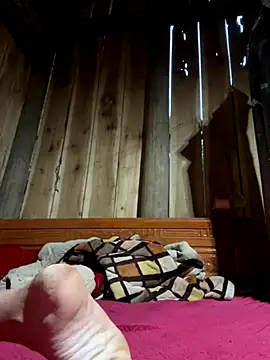 mai-xinh online show from 10-25-25, 11:05