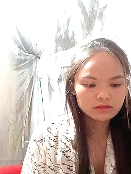 xinhxinhcute online show from 10-03-25, 09:49