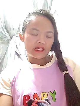 xinhxinhcute online show from 10-08-25, 03:08