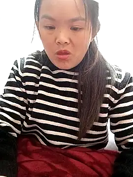 xinhxinhcute online show from 11-04-25, 01:04