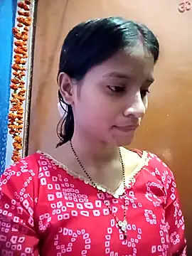 Snapshot of Hot_Mayra_ chatting on 10-27-25, 07:31 Hot Mayra online show from 10-27-25, 07:31