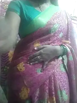 Snapshot of Nithiila chatting on 09-10-25, 08:35 Nithiila online show from 09-10-25, 08:35