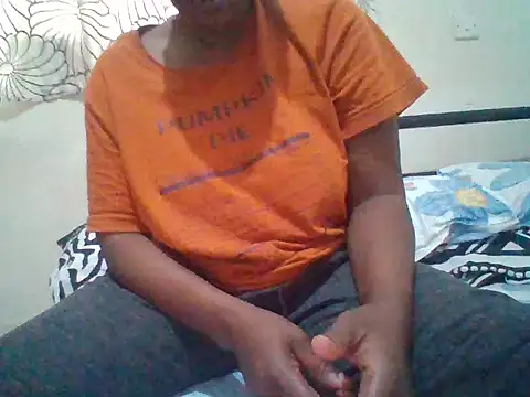 Snapshot of lolli961 chatting on 08-03-26, 10:32 lolli961 online show from 08-03-26, 10:32