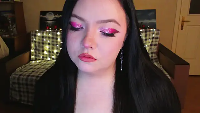 EmillyBones online show from 12-03-25, 05:34