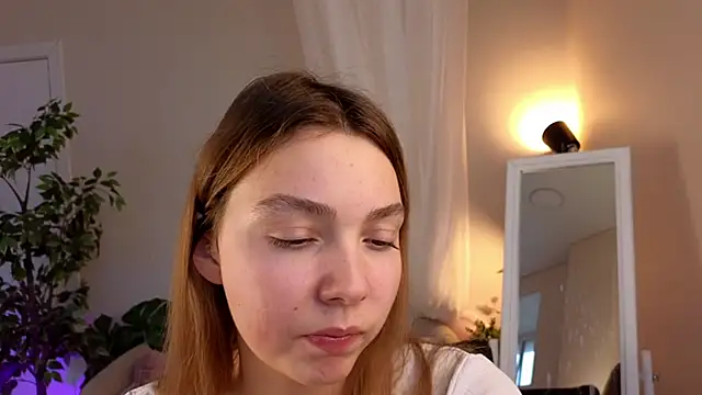 Snapshot of Kim__Possible__ chatting on 09-17-25, 07:21 Kim Possible online show from 09-17-25, 07:21