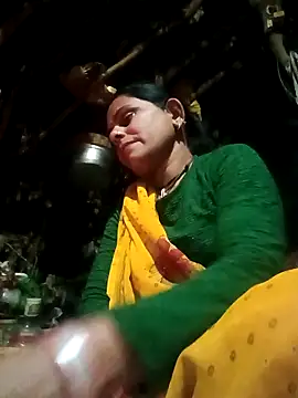 Snapshot of Hot_rachnasexy chatting on 12-16-25, 04:11 Hot rachnasexy online show from 12-16-25, 04:11