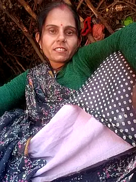 Snapshot of Hot_rachnasexy chatting on 12-19-25, 06:49 Hot rachnasexy online show from 12-19-25, 06:49