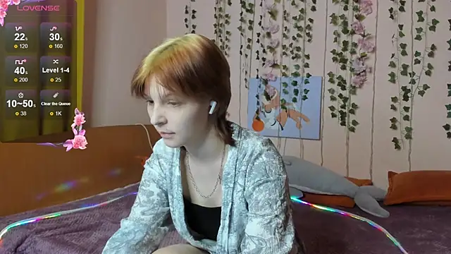 AudreyyKim online show from 12-01-25, 08:04