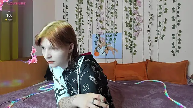 AudreyyKim online show from 12-02-25, 08:16