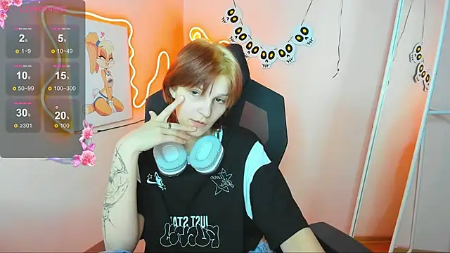 AudreyyKim online show from 11-23-25, 10:14