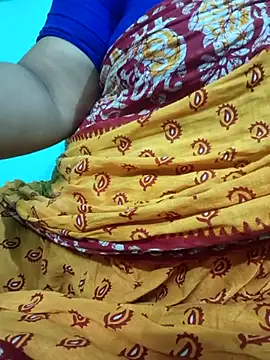 Snapshot of desi_boudi87 chatting on 05-10-26, 05:48 desi boudi87 online show from 05-10-26, 05:48