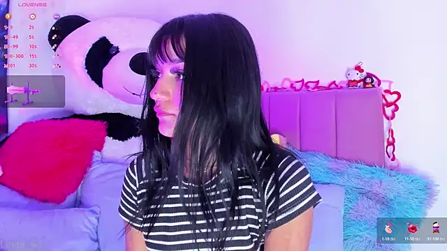 LindaWz  online show from 03-12-26, 07:56