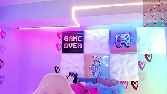 LindaWz  online show from 02-07-26, 07:27