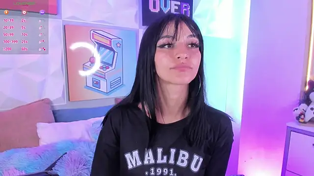 LindaWz  online show from 12-17-25, 06:29