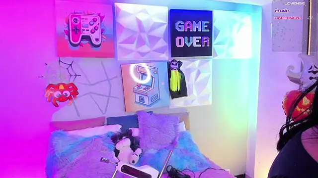 LindaWz  online show from 11-01-25, 05:03