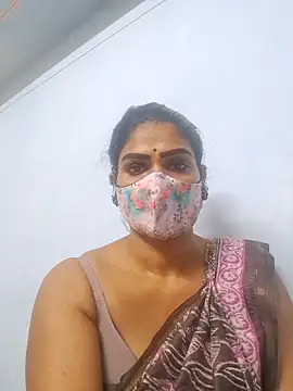 Snapshot of sherlin24 chatting on 10-13-25, 02:07 sherlin24 online show from 10-13-25, 02:07