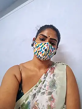 Snapshot of sherlin24 chatting on 10-12-25, 03:19 sherlin24 online show from 10-12-25, 03:19